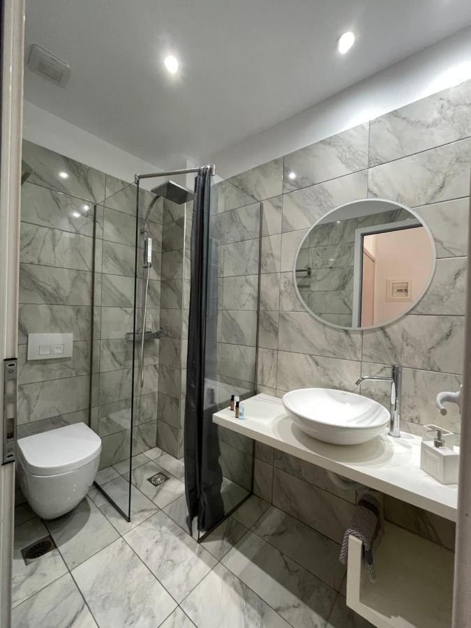 Orchard Retreat Aparthotel Himare Ngoại thất bức ảnh