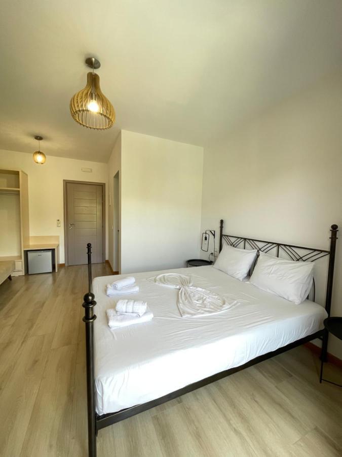 Orchard Retreat Aparthotel Himare Ngoại thất bức ảnh