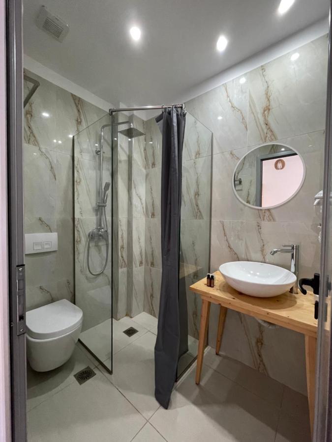 Orchard Retreat Aparthotel Himare Ngoại thất bức ảnh