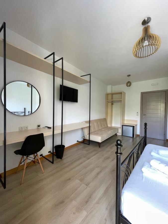 Orchard Retreat Aparthotel Himare Ngoại thất bức ảnh