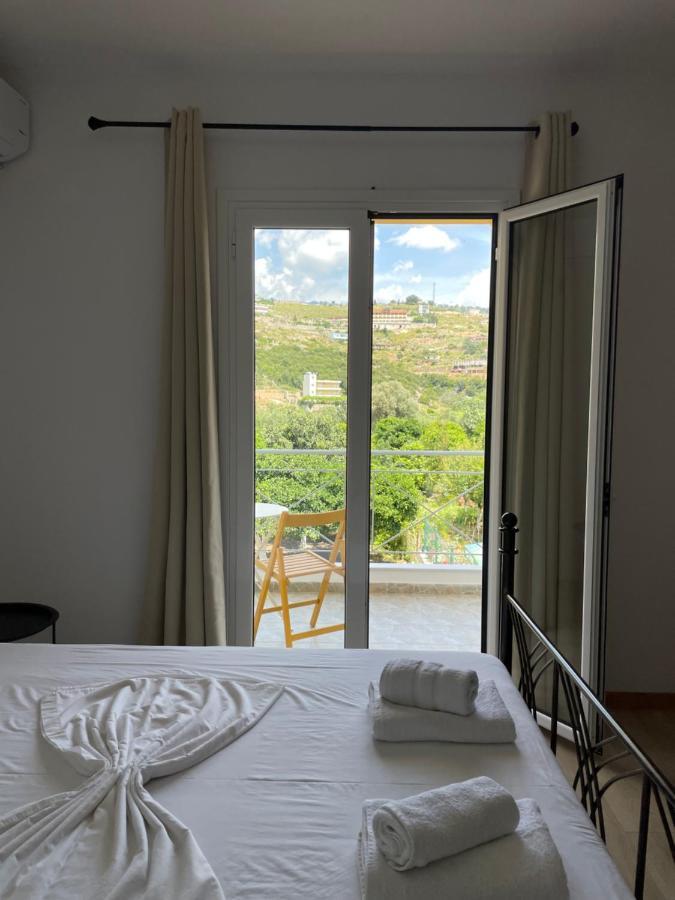 Orchard Retreat Aparthotel Himare Ngoại thất bức ảnh