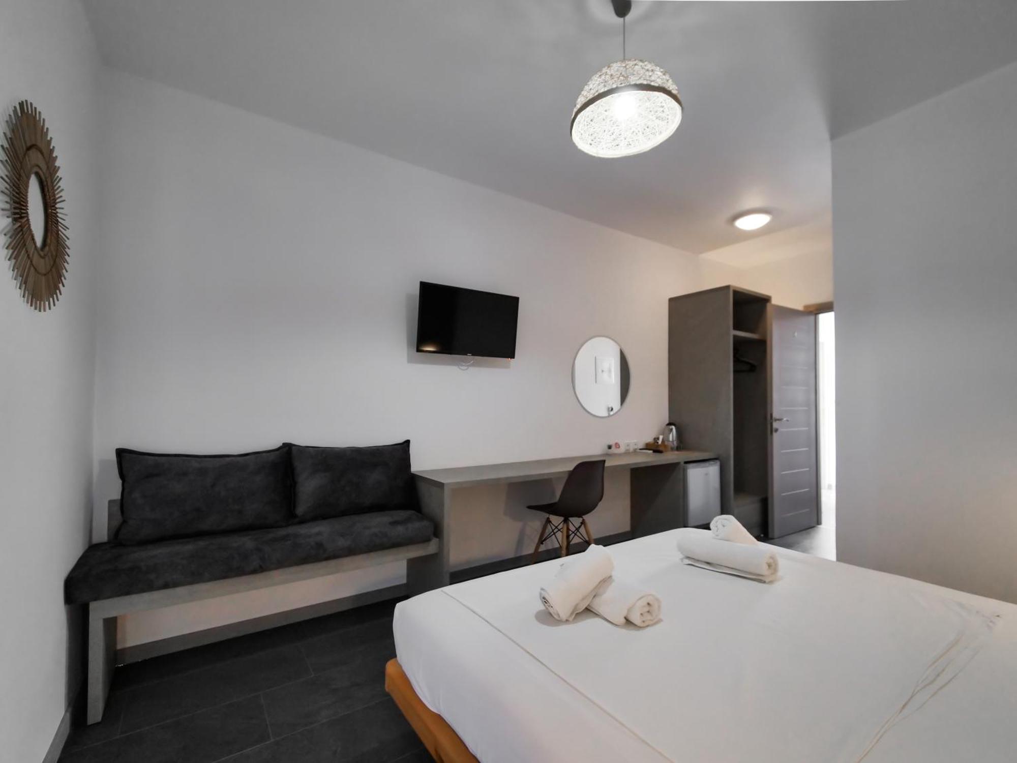 Orchard Retreat Aparthotel Himare Ngoại thất bức ảnh