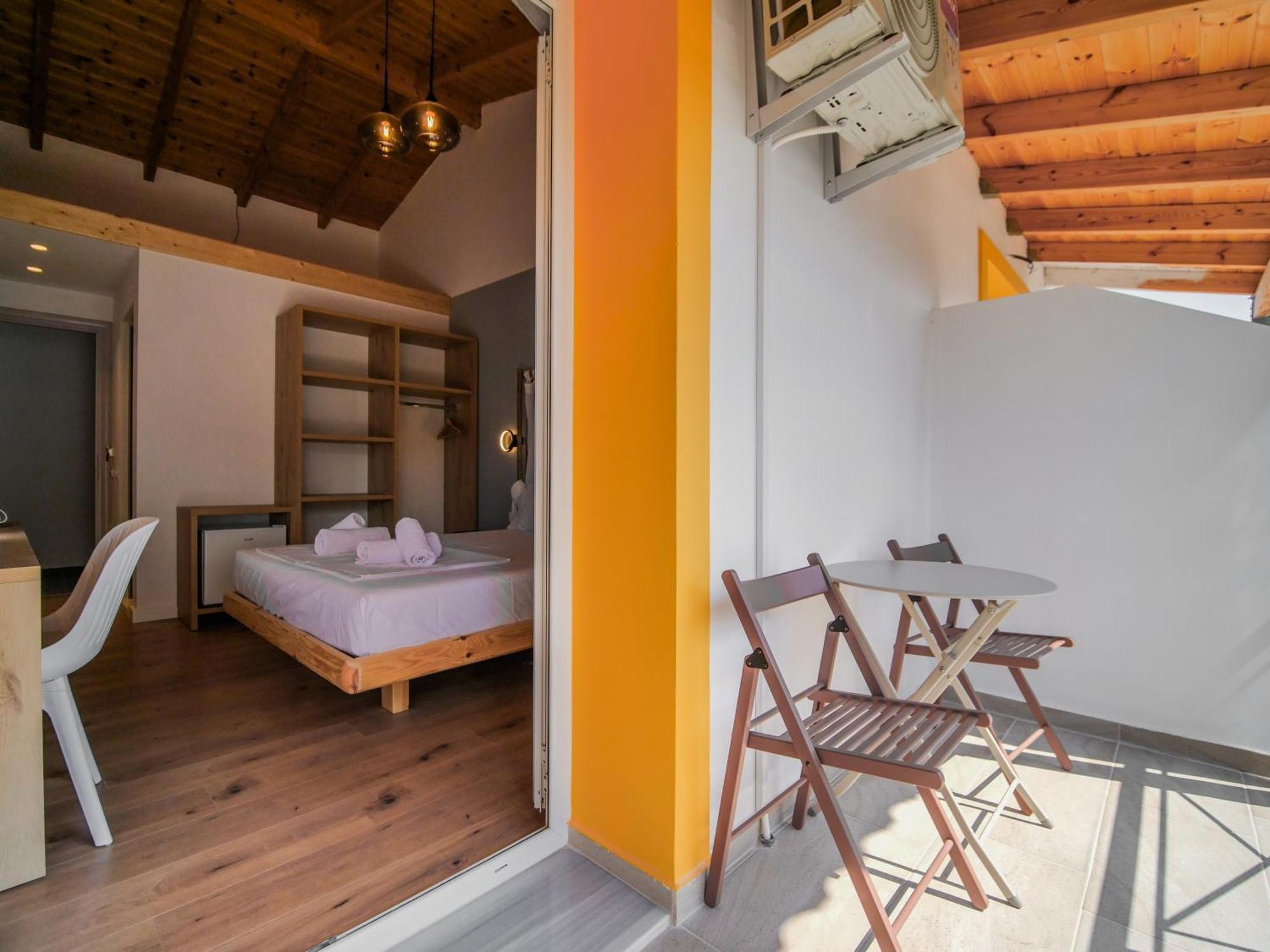 Orchard Retreat Aparthotel Himare Ngoại thất bức ảnh