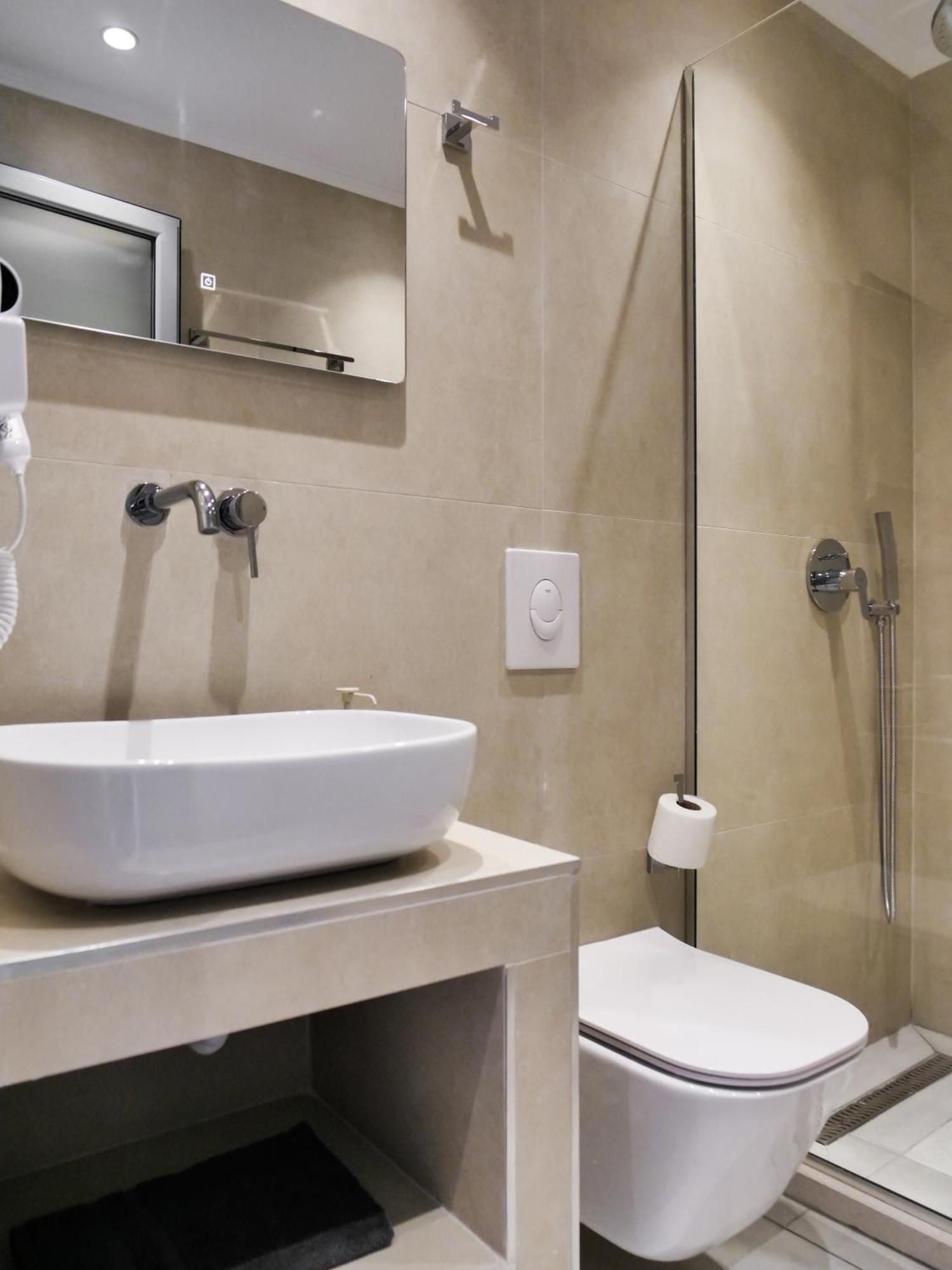 Orchard Retreat Aparthotel Himare Ngoại thất bức ảnh