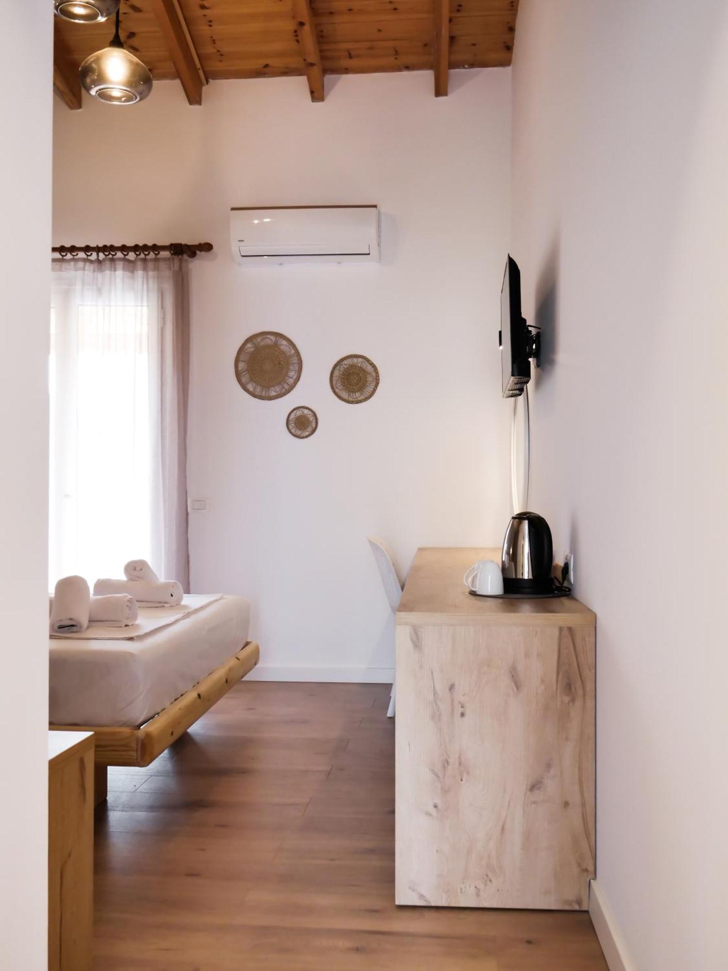 Orchard Retreat Aparthotel Himare Ngoại thất bức ảnh